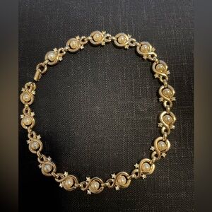 Vintage 50’s Trifari necklace